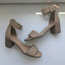 Tommy Hilfiger Caralee Block Heel Sandals Ankle Strap Neutral Beige 6