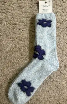 American Eagle AE Light Blue Marled Purple Fuzzy Flower Super Soft Crew Socks