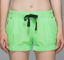 Lululemon Spring Break Away Shorts in Pistachio Green 4