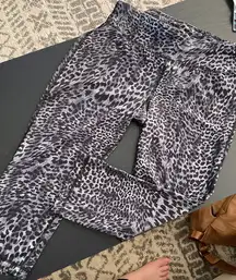 Now Leopard Cropped Leggings