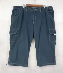 Unionbay Womens Cargo Shorts Size 22 Y2K Skater Street Utility‎ Festival Grunge