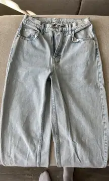 BDG Baggy High-Rise Jeans Light Wash