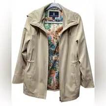 London Fog coat. Size Small. Tan/Camel