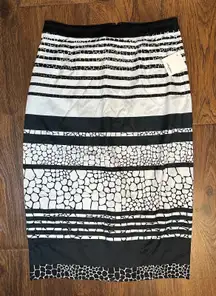 Halogen NEW Sz 4 Black White High Rise Pencil Knee Length Career Business‎ Skirt