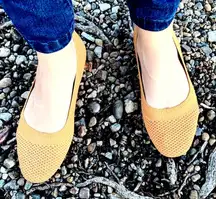 Allbirds Gold Knit Tree Breezers Flats Shoes size 6.5