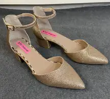 Betsey Johnson Heels Womens Gold Glitter Sz 6 Ankle Strap Pointed Toe Pump *Flaw