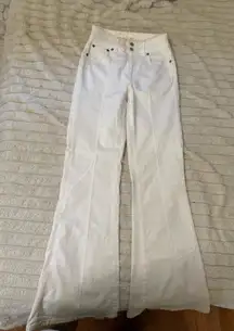 American Eagle Flare Jeans High-Rise