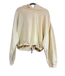 Divided women’s cropped hoodie with drawstring on the bottom