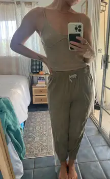 Mahina green joggers pants 