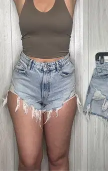 Zara High Rise Distressed Ripped Denim Shorts size 4