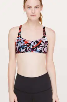 Lululemon Free To Be Wild Sports Bra Lush Lillies Multi Women’s 4 Pink/Blue Yoga