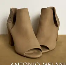 Antonio Melani Peep‎ Toe Booties 8.5M Taupe Nubuck Leather Block Heel Cutout