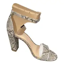 Kenneth Cole Women Grey New Milena 100 Snake Print Sandal Block Heels Sz‎ US 7.5