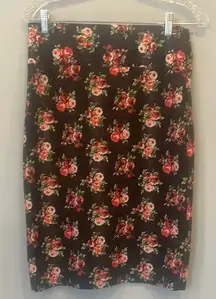 Black straight skirt with floral detail