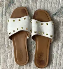 Sophia Milano studded slide size 8