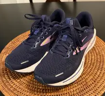 Brooks adrenaline CTS Women's Navy Running Shoes size 9.5