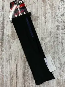 ZooZatz NWT blue on black zip Hip Rocker belt