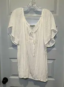 Lovesick White Scoop Neck Short Flutter Sleeve Blouse size 3(3X)