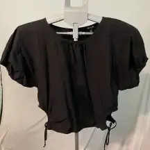 Madewell Item NL647 Plus Poplin‎ Puff-Sleeve Cutout Crop Top size small - black