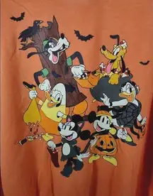 Disney  Mickey & Friends Halloween Women's XL Orange Graphic Sweater NWT