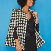 ModCloth Black and White Houndstooth Women's Jacket poncho size M