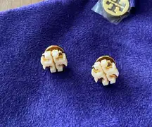 CREAM LOGO STUD EARRINGS