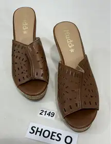 Womans Mudd Brown Slip On Perforated Faux Leather Cork Wedge Sandal 8.5 M