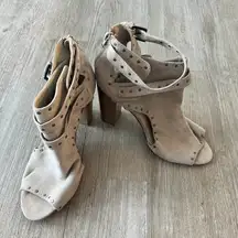 Womens JustFab Studded Beige Ankle Boots - 10