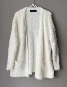 MINKPINK sz M white fuzzy knit open cardigan NWOT‎