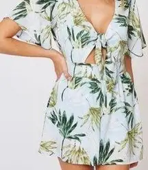 Boutique Pastel Blue Palm Leaf Floral Cutout Tie Front Romper Large