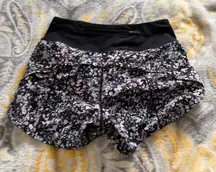 Lululemon Speed Up Short Long *4" Updated Fit
Floral Spritz Multi / Black size 2
