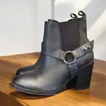 Harley‎ Davidson Black leather heeled moto booties boots Women’s Size 5