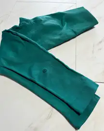 Lululemon Flow Cropped seamless green leggings size 4