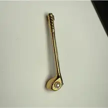 Golf Club Gold Tone Faux Pearl Brooch Pin Golfing Perfect For Golfer