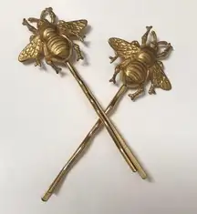 Bumblebee bobby pins