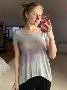 American Eagle: Watercolor High-low tee