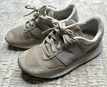 New Balance Cream 237 Sneakers