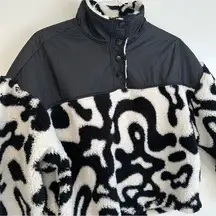 Fleece quarter button up jacket🖤🤍