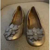 Mootsies Tootsies Gold Leather Flower Ballet Slipper Flats, S84