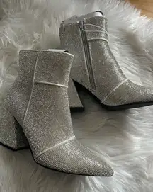 Sparkly shinny boots size 8