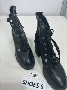 Womans Steve Madden Royce Royco Black Leather Lugged Platform Ankle Boots 10