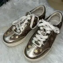 COACH Clip Low Top Sneaker Logo Sz 5B Tan Gold