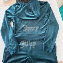 New Juicy Couture Sea Velour tracksuit Set with Rhinestones size medium