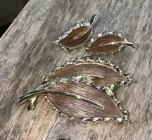 Sarah‎ Coventry Brooch And Clip-on Earrings Leaf Shape Wood Grain