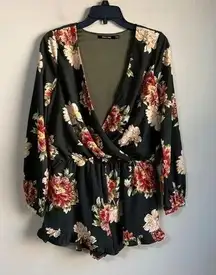 Doe & Rae  small dark green floral romper