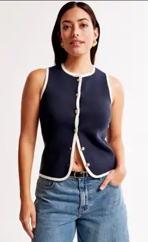 Abercrombie & Fitch Navy and White Button-Up Vest ladies Large