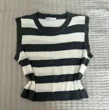 Aster sweater cropped tank/vest size medium