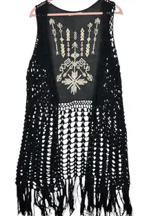 Do Everything In Love Black Crochet Boho Fringe Vest Sz S/M Tassel Kimono Style