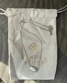 Kendra Scott Elisa Pendant Necklace in Ivory Mother-of-Pearl