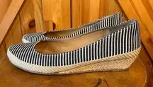 American Eagle Ella Womens 9.5 Black/White Cushion Espadrille Wedge Shoes